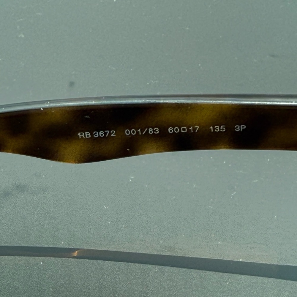Ray-Ban Polarized Sunglasses with Case - Picture 5 of 6